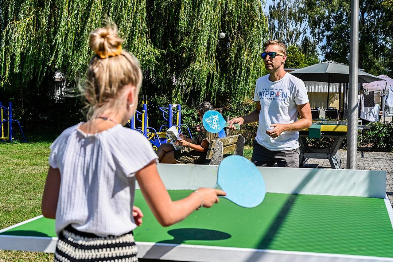 Recreatiepark De Lucht Hotel Renswoude Eksteriør billede